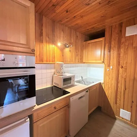 Confortable Au Centre De Méribel, Proche Pistes Et Commerces, Parfait Pour 4 Personnes - Fr-1-180-4