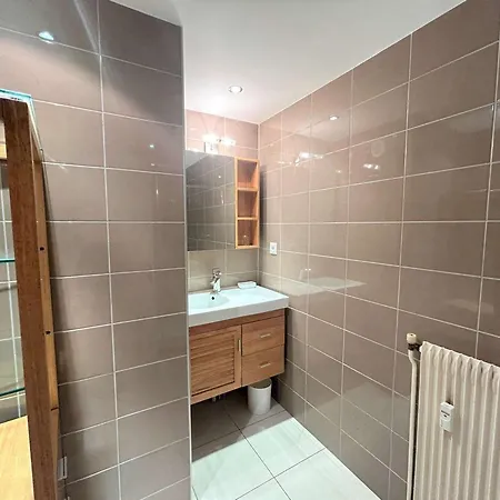 Confortable Au Centre De Méribel, Proche Pistes Et Commerces, Parfait Pour 4 Personnes - Fr-1-180-4 *