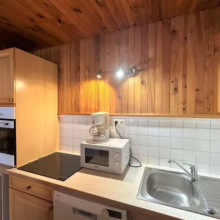Confortable Au Centre De Méribel, Proche Pistes Et Commerces, Parfait Pour 4 Personnes - Fr-1-180-4 * Méribel